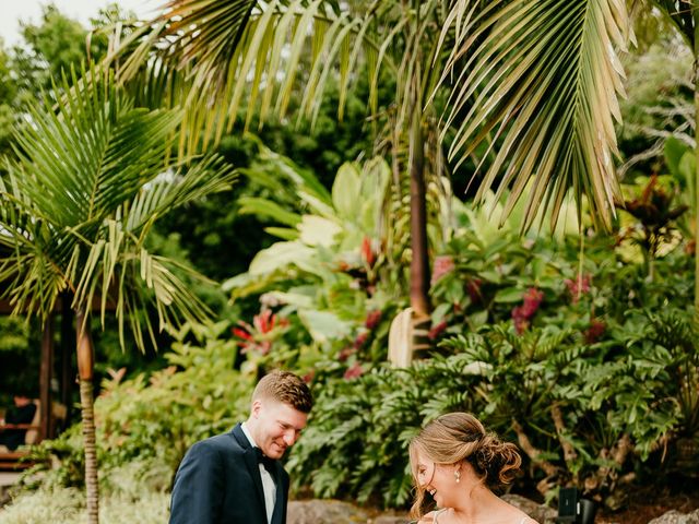 Gus and Kendall&apos;s Wedding in Kailua Kona, Hawaii 15