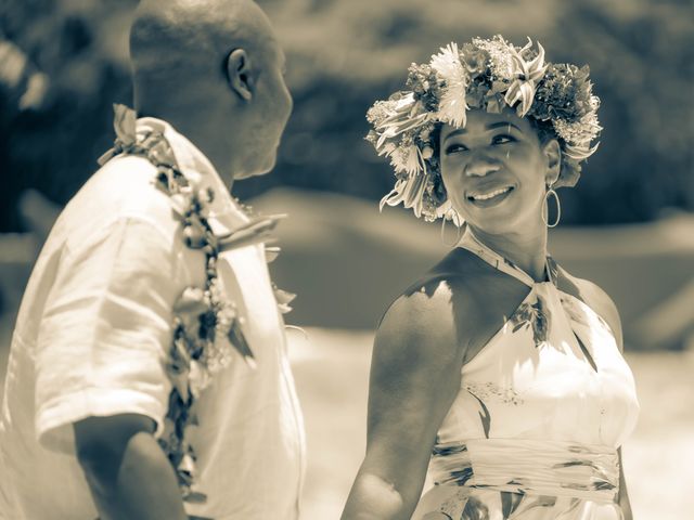 Demetria and Dexter&apos;s Wedding in Honolulu, Hawaii 3