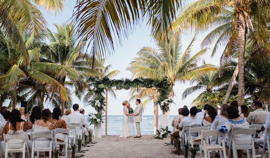 Hugo and Yaritza's Wedding in Playa del Carmen, Mexico