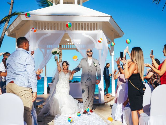 Stephanie and Sean&apos;s Wedding in Punta Cana, Dominican Republic 10