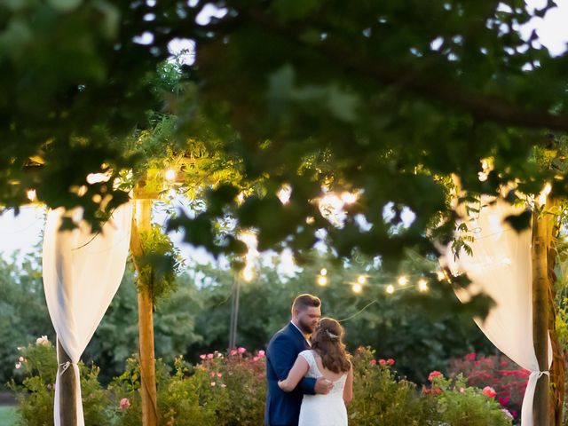 Taylor and Taylor&apos;s Wedding in Canby, Oregon 3