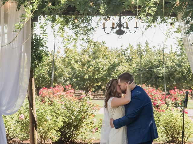 Taylor and Taylor&apos;s Wedding in Canby, Oregon 20