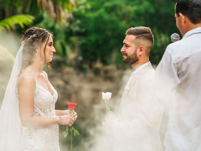Alfredo and Karen's Wedding in Playa del Carmen, Mexico 13