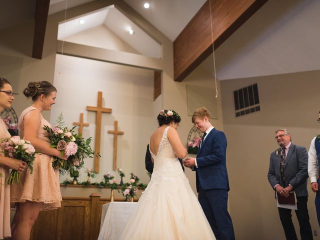 Alicia and Brady&apos;s Wedding in Pella, Iowa 12