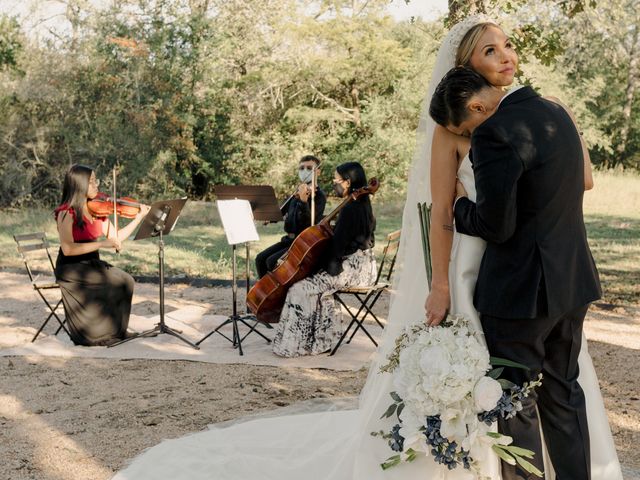 Constance and Paige&apos;s Wedding in Austin, Texas 13