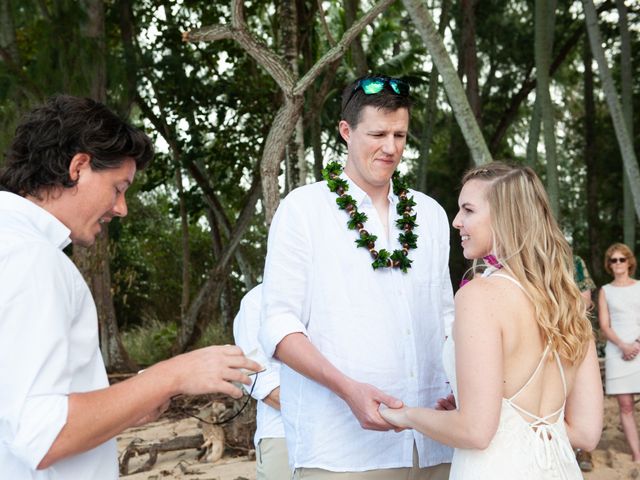 Bret and Dez&apos;s Wedding in Laie, Hawaii 18