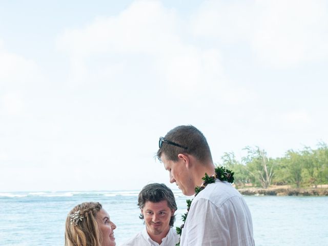 Bret and Dez&apos;s Wedding in Laie, Hawaii 19