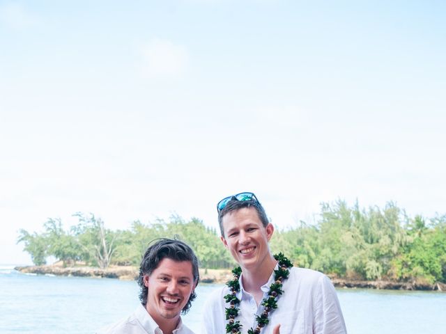 Bret and Dez&apos;s Wedding in Laie, Hawaii 15