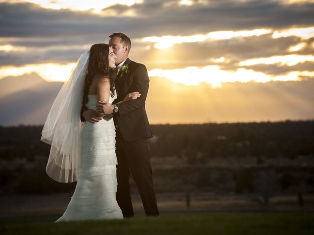 Margot and Drew&apos;s Wedding in Powell Butte, Oregon 20