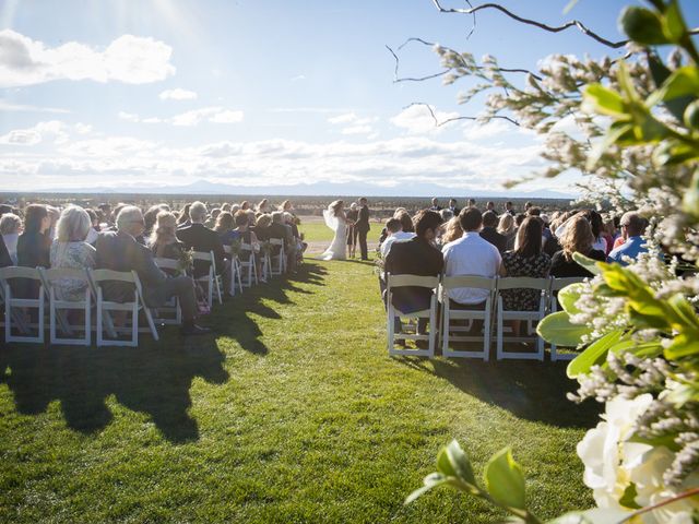 Margot and Drew&apos;s Wedding in Powell Butte, Oregon 8