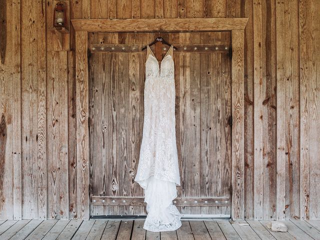 Julian and Deserie's Wedding in Kyle, Texas 32
