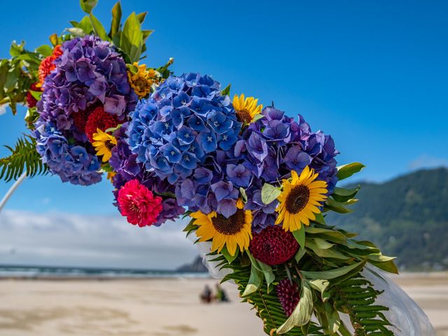 Yesenia and Jesica&apos;s Wedding in Manzanita, Oregon 2