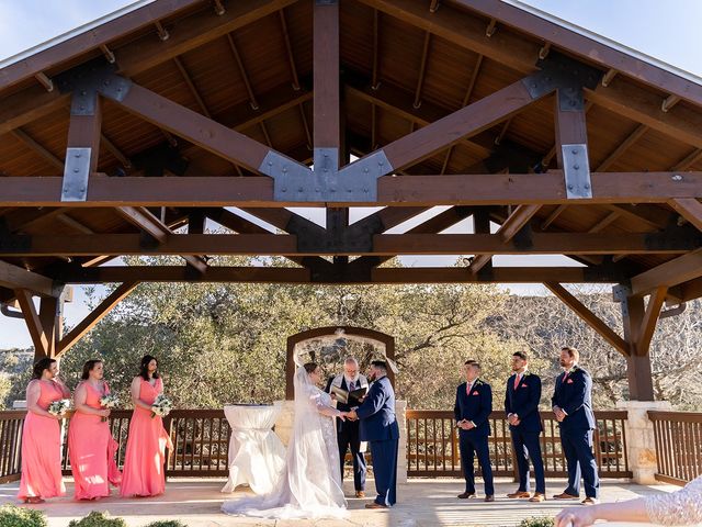 Roberto and Heather&apos;s Wedding in Boerne, Texas 20