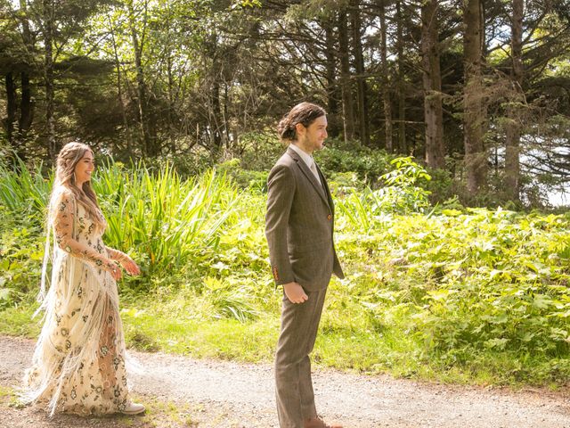 Cody and Rebecca&apos;s Wedding in Cannon Beach, Oregon 21