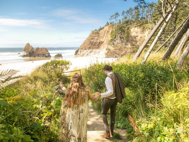 Cody and Rebecca&apos;s Wedding in Cannon Beach, Oregon 39