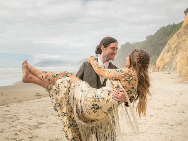 Cody and Rebecca&apos;s Wedding in Cannon Beach, Oregon 87