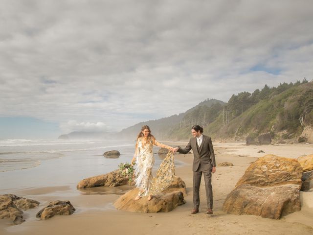 Cody and Rebecca&apos;s Wedding in Cannon Beach, Oregon 95