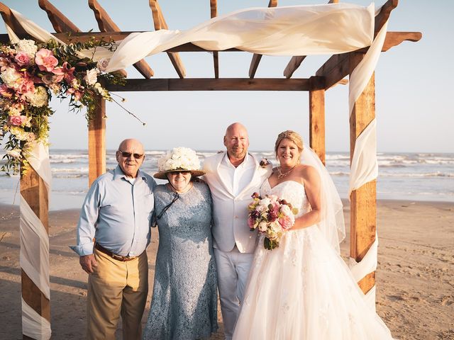 Russell and Christine&apos;s Wedding in Galveston, Texas 10