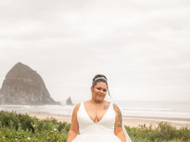 Isiah and Lillie&apos;s Wedding in Cannon Beach, Oregon 13
