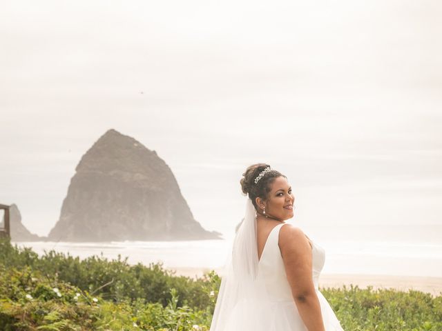 Isiah and Lillie&apos;s Wedding in Cannon Beach, Oregon 33