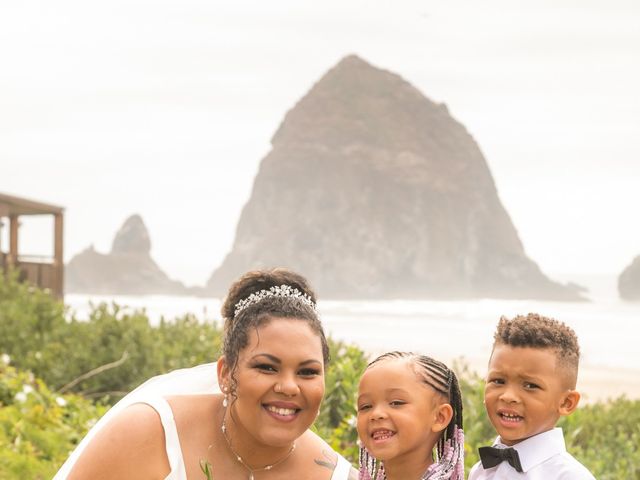 Isiah and Lillie&apos;s Wedding in Cannon Beach, Oregon 37