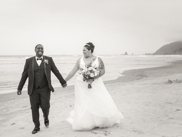 Isiah and Lillie&apos;s Wedding in Cannon Beach, Oregon 62