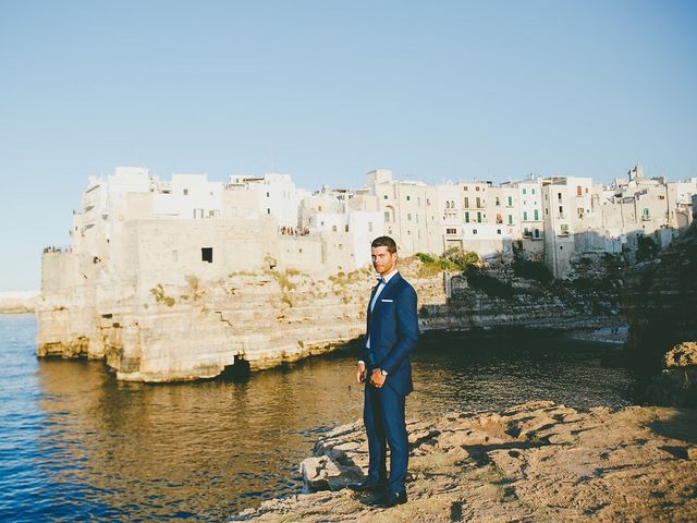 Giancarlo and Chiva&apos;s Wedding in Naples, Italy 12