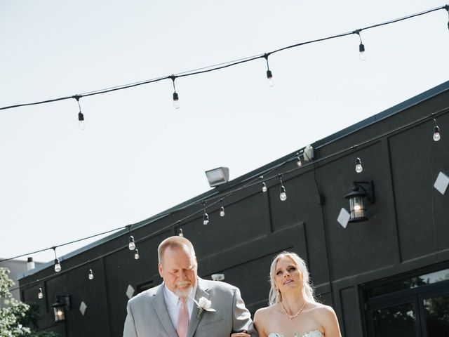 Andy and Jessica&apos;s Wedding in Omaha, Nebraska 30
