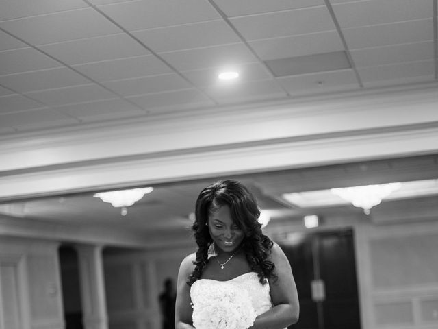 Kierra Savage and Robert&apos;s Wedding in Detroit, Michigan 7