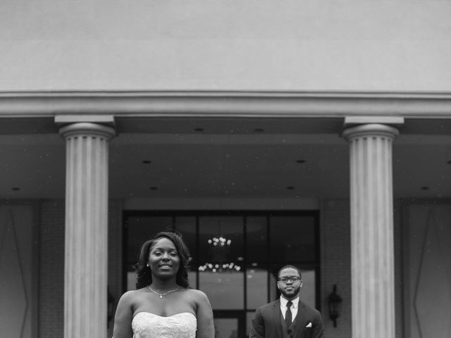 Kierra Savage and Robert&apos;s Wedding in Detroit, Michigan 9