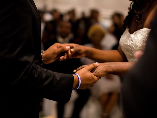 Kierra Savage and Robert&apos;s Wedding in Detroit, Michigan 18