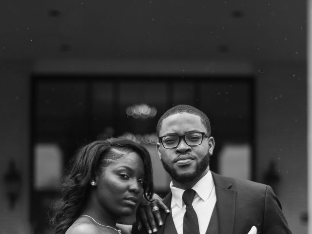 Kierra Savage and Robert&apos;s Wedding in Detroit, Michigan 21