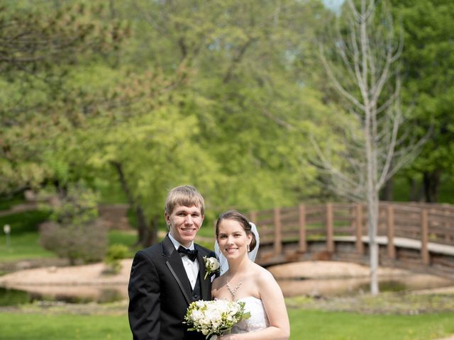 Kyle and Cassie&apos;s Wedding in Saint Bonifacius, Minnesota 14