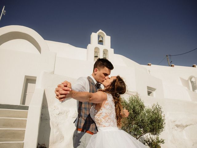 Peter and Agota&apos;s Wedding in Santorini, Greece 9