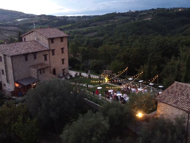 Nanoek and Michael&apos;s Wedding in Perugia, Italy 9