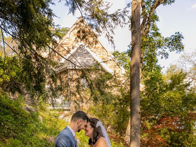 Michael and Hillary&apos;s Wedding in Penn Yan, New York 28