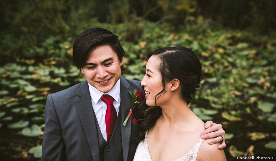 Enrique and Emily's Wedding in Black Diamond, Washington