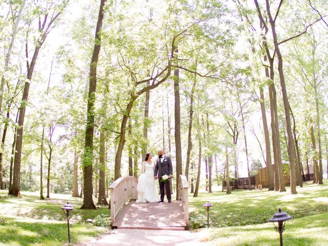 Theron and Jordan&apos;s Wedding in Indianapolis, Indiana 27
