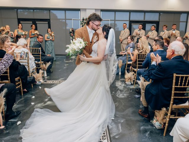 Vanessa and Robert's Wedding in Kenilworth, New Jersey 12