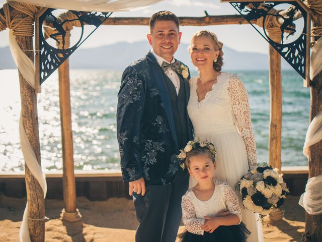 Nick and Katie&apos;s Wedding in South Lake Tahoe, California 10