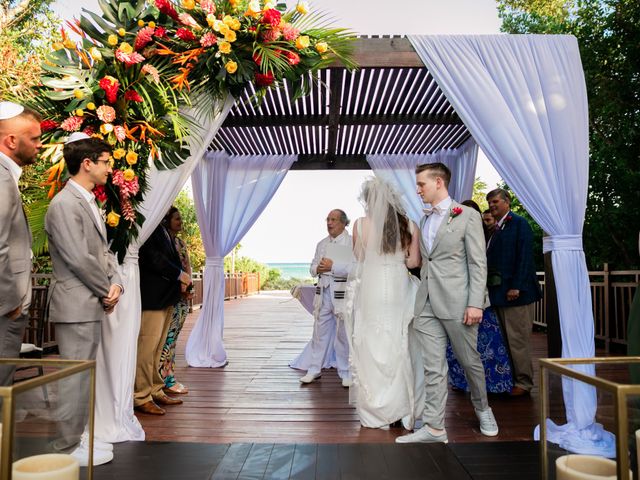 JUSTIN and MEGAN&apos;s Wedding in Playa del Carmen, Mexico 134