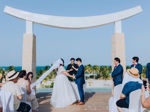 Shuai Li and Jennie&apos;s Wedding in Cancun, Mexico 29
