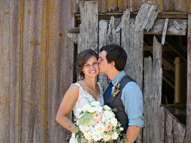 Sarah and Taylor&apos;s Wedding in Waconia, Minnesota 16