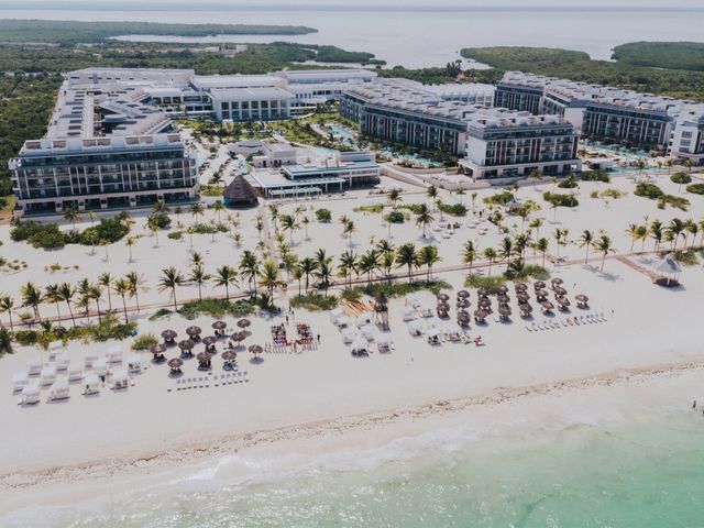 Tommy and Haley&apos;s Wedding in Cancun, Mexico 12