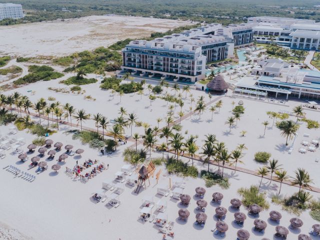 Tommy and Haley&apos;s Wedding in Cancun, Mexico 14