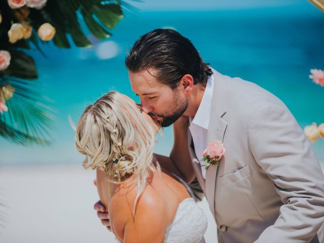 Tommy and Haley&apos;s Wedding in Cancun, Mexico 24