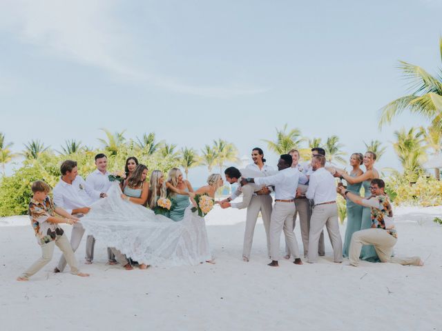 Tommy and Haley&apos;s Wedding in Cancun, Mexico 37