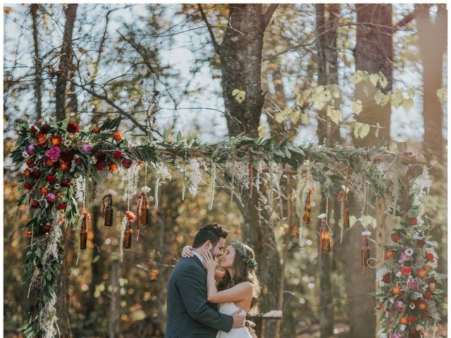 Emaly and Thomas&apos;s Wedding in Dardanelle, Arkansas 10