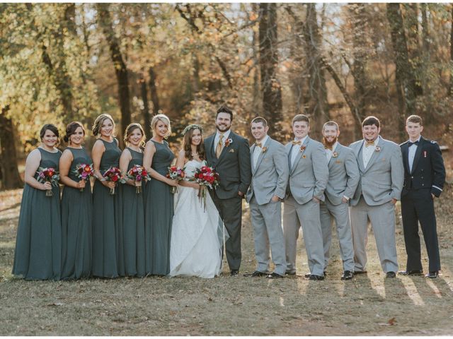 Emaly and Thomas&apos;s Wedding in Dardanelle, Arkansas 9