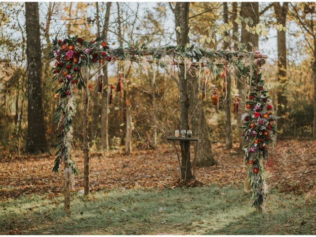 Emaly and Thomas&apos;s Wedding in Dardanelle, Arkansas 13